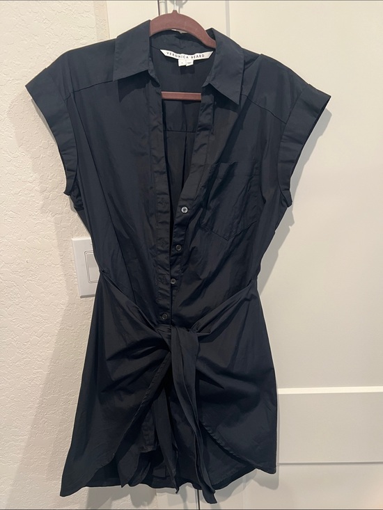 Veronica Beard Dresses & Skirts - Veronica Beard Black Tie-Waist Shirt dress